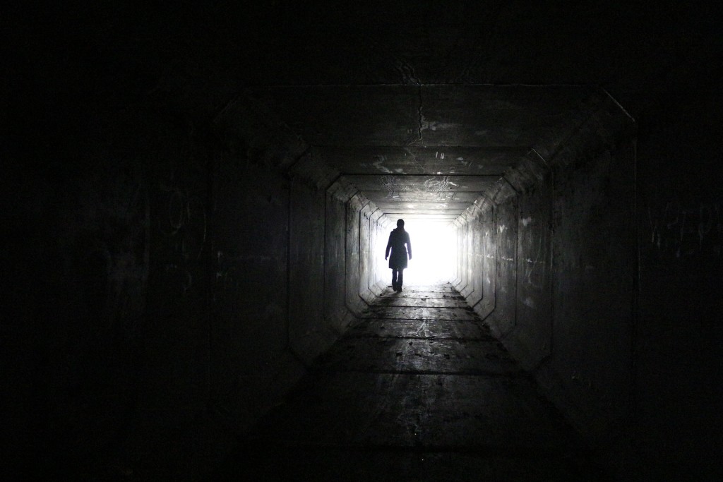Tunnel des esprits des ombres